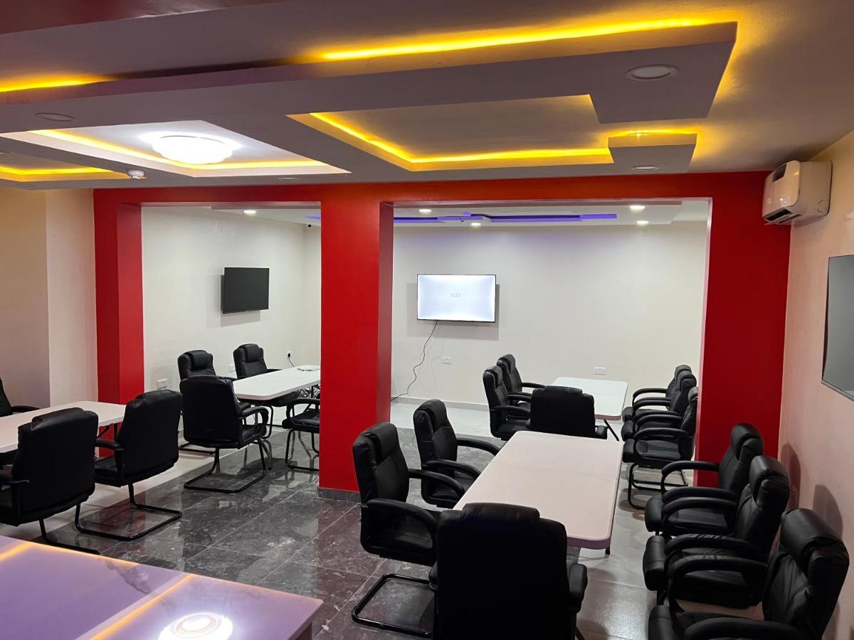 De Rigg Place, Surulere Lagos Exterior photo